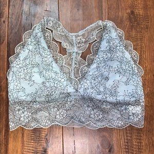 MEtoWE bralette